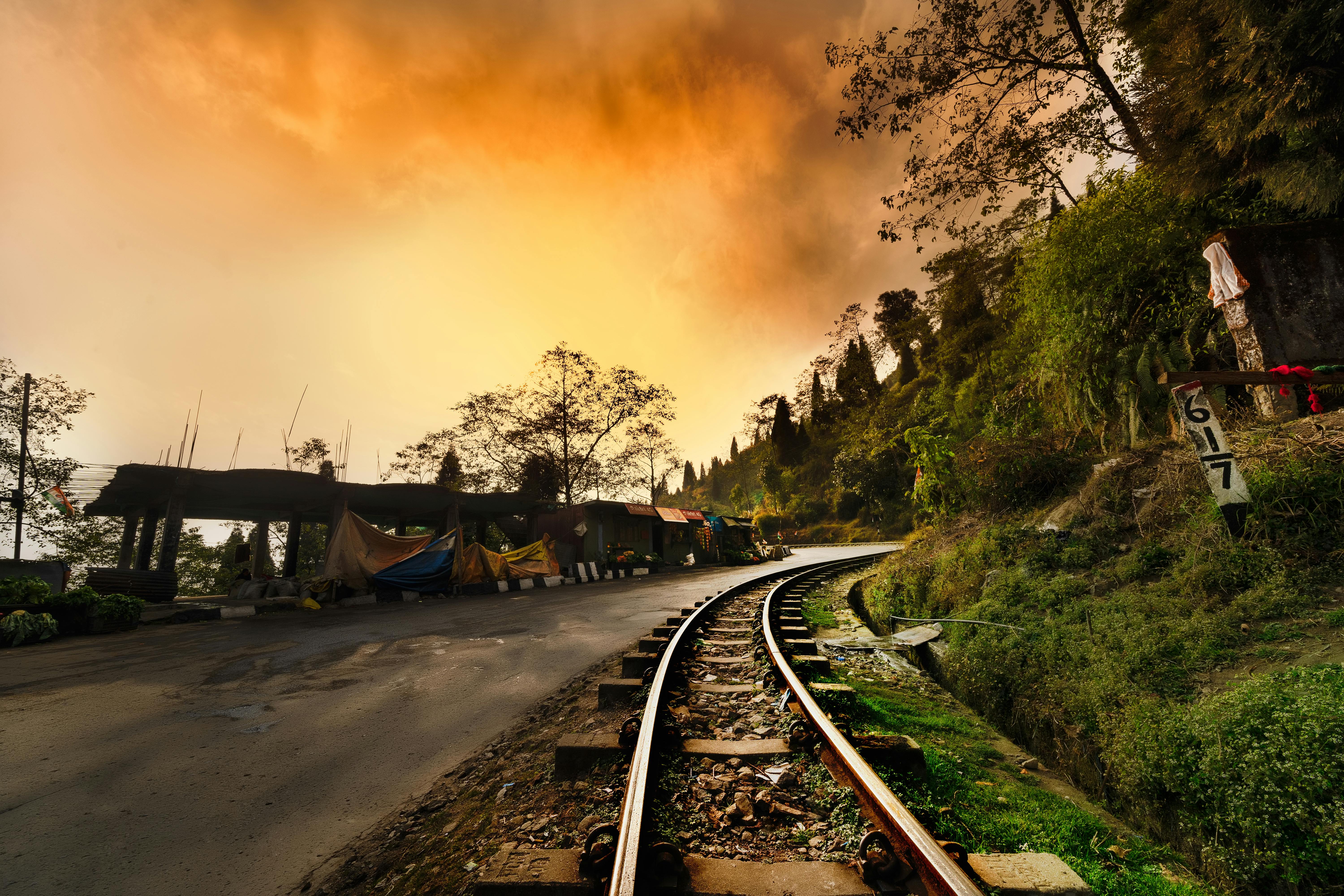 Best Darjeeling 4 Nights 5 Days Tour Package For A Refreshing Getaway